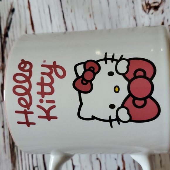 🆕️ SANRIO HELLO KITTY PINK BOW MUG 💕 - Picture 2 of 5